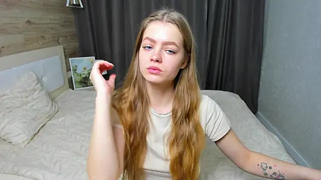 Alisa Glamour online show from 24, 11, 2025