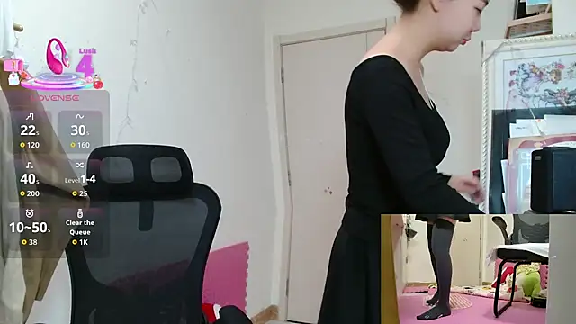 sallycui online show from 28, 10, 2025