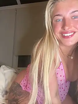 Snapshot of BabyBluexox chatting on 25, 2, 2026 BabyBluexox online show from 25, 2, 2026