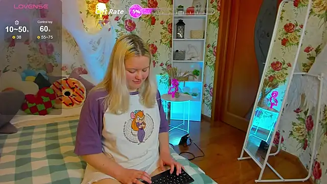 RoseThomas  online show from 3, 11, 2025