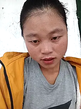 clara-cute online show from 27, 9, 2025