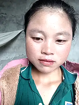 clara-cute online show from 1, 10, 2025