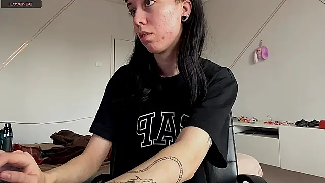 hello veronica online show from 8, 10, 2025