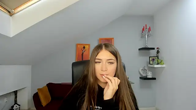 EllaClarke online show from 25, 9, 2025