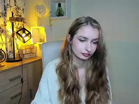 Snapshot of NinaBlond1 chatting on 10, 11, 2025 NinaBlond1 online show from 10, 11, 2025