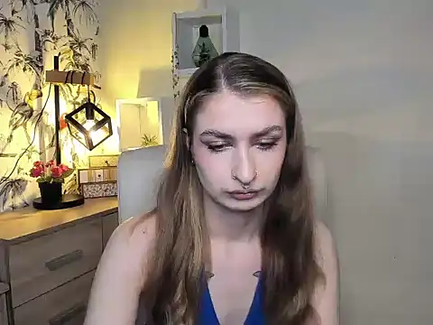 Snapshot of NinaBlond1 chatting on 14, 11, 2025 NinaBlond1 online show from 14, 11, 2025