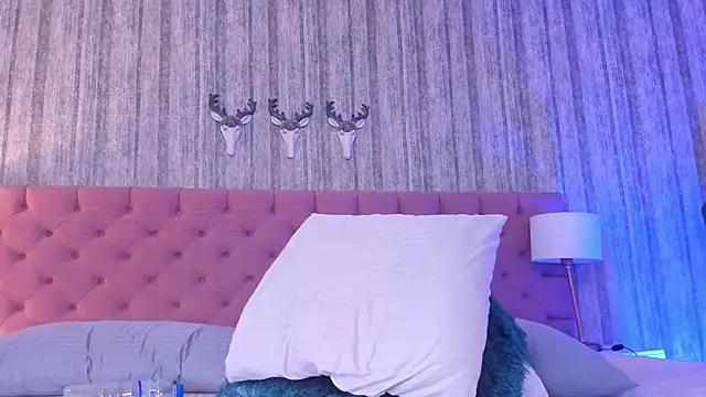 LiaaTurner online show from 2, 2, 2026