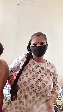 Snapshot of mansi_rawat05 chatting on 9, 10, 2025 mansi rawat05 online show from 9, 10, 2025