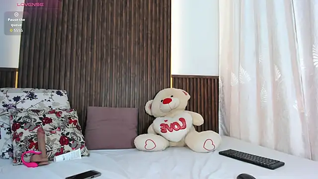 tifanny doll01 online show from 20, 11, 2025