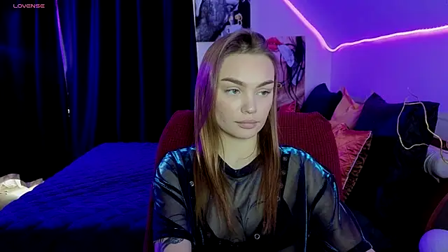 KitsyMoore online show from 25, 10, 2025