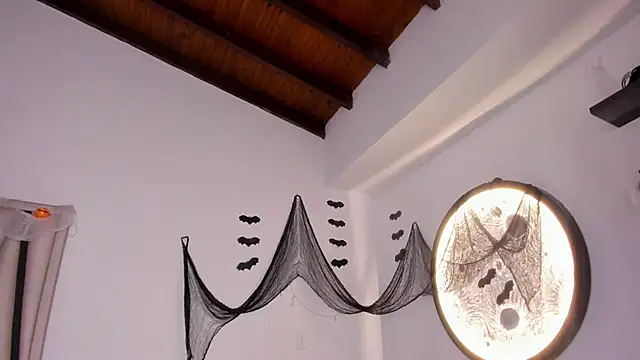 Isabella-Rosssi online show from 19, 10, 2025