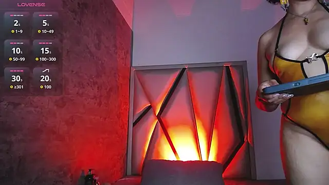 Isabella-Rosssi online show from 11, 11, 2025