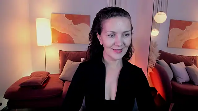 Snapshot of Irene_Marlow chatting on 18, 10, 2025 Irene Marlow online show from 18, 10, 2025