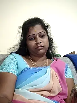 Snapshot of sweetqueen143 chatting on 16, 10, 2025 sweetqueen143 online show from 16, 10, 2025