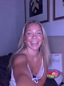 Bellablows online show from 27, 10, 2025