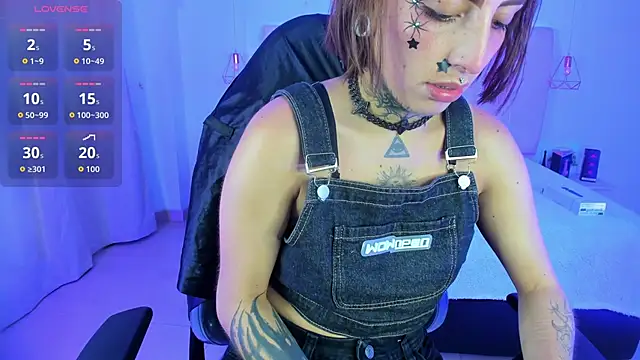 Gyal 8  online show from 28, 2, 2026