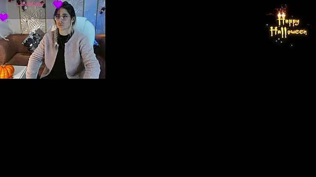 Snapshot of LunaaGrey_ chatting on 29, 10, 2025 LunaaGrey online show from 29, 10, 2025