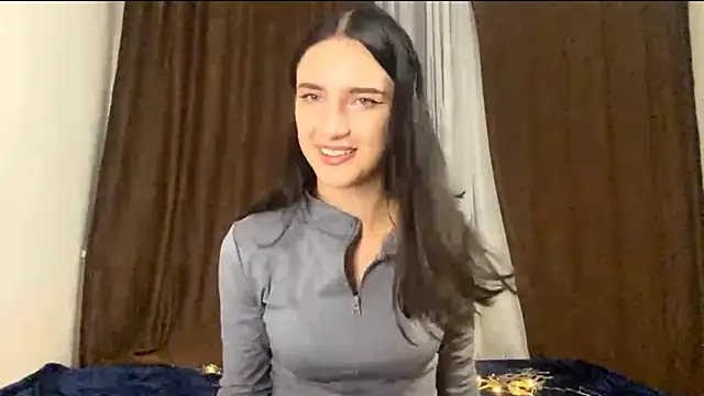 TifanyRawi online show from 7, 10, 2025
