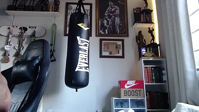 henryhadesflirt online show from 9, 11, 2025