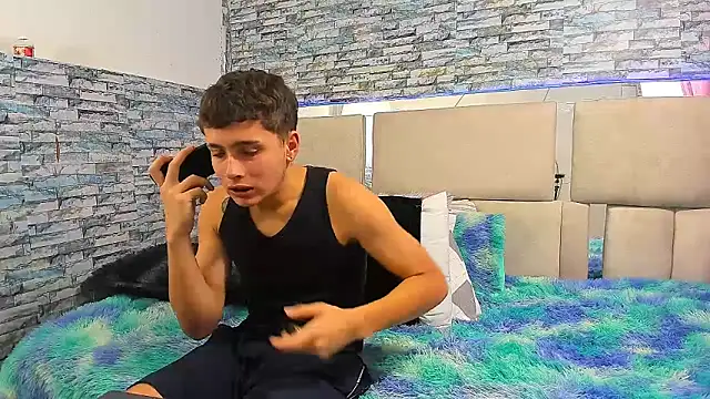 Julian wolf18 online show from 22, 10, 2025