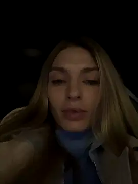 Snapshot of Mell_chik chatting on 3, 10, 2025 Mell chik online show from 3, 10, 2025