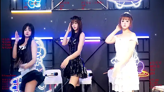 Shinygirls 777 online show from 4, 10, 2025