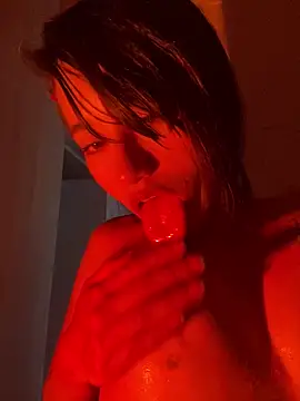 Snapshot of Rouse_Monroe chatting on 19, 3, 2026 Rouse Monroe online show from 19, 3, 2026