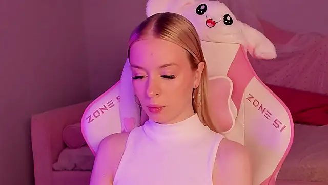 Snapshot of MiaGraces chatting on 29, 11, 2025 MiaGraces online show from 29, 11, 2025