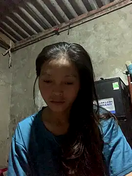 Halyy xx online show from 30, 9, 2025