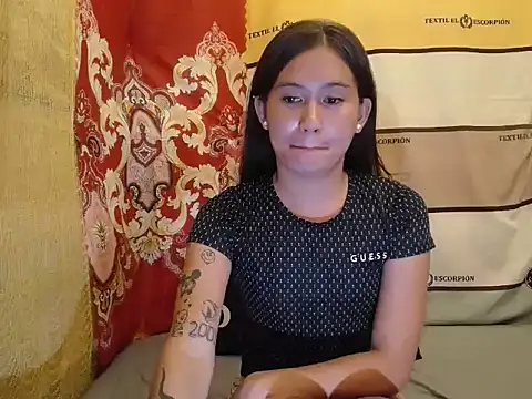 Snapshot of girlyesha chatting on 8, 10, 2025 girlyesha online show from 8, 10, 2025