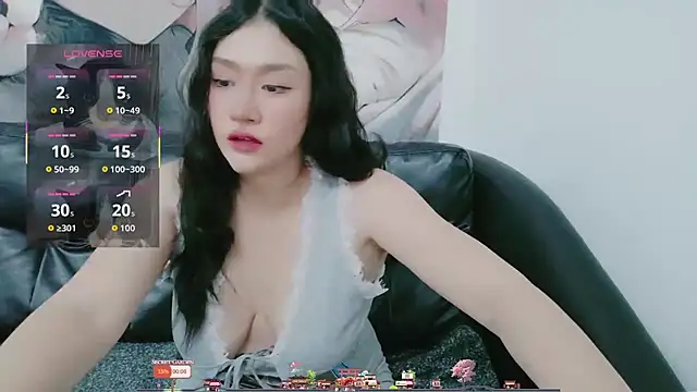 Snapshot of Lalacream12 chatting on 29, 11, 2025 Lalacream12 online show from 29, 11, 2025