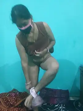 Cute-Charvii online show from 18, 11, 2025