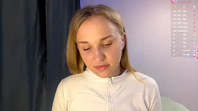 Snapshot of TanekaBoitel chatting on 16, 10, 2025 TanekaBoitel online show from 16, 10, 2025