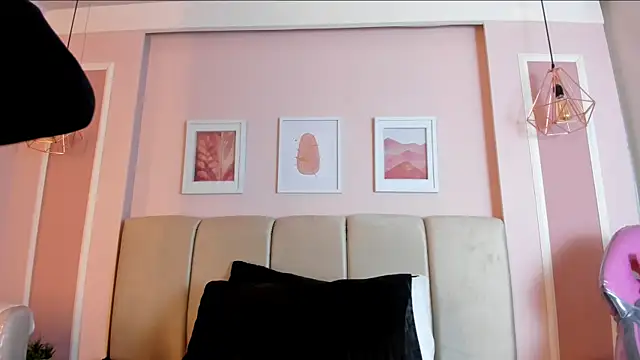 Sarah Reidd online show from 22, 10, 2025