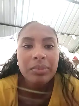 Snapshot of _Canella_ chatting on 27, 9, 2025  Canella  online show from 27, 9, 2025