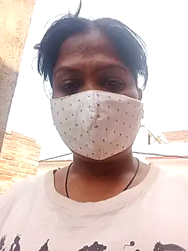 Snapshot of Mona_darling21 chatting on 6, 3, 2026 Mona darling21 online show from 6, 3, 2026