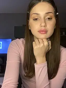 Snapshot of SoShyEmmyyy chatting on 14, 10, 2025 SoShyEmmyyy online show from 14, 10, 2025