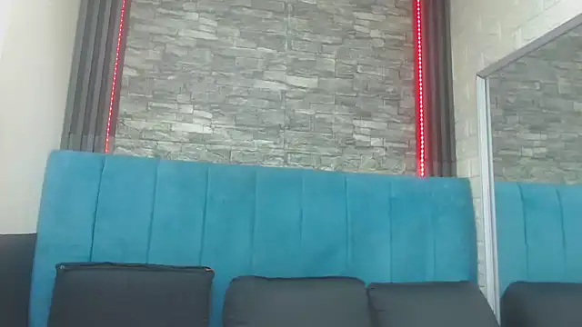 Lil Rose2006 online show from 18, 11, 2025