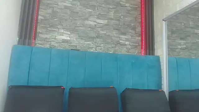 Lil Rose2006 online show from 19, 12, 2025