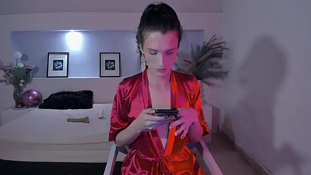 IsabelFernandez online show from 2, 10, 2025