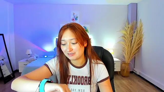 Samara Hilton 2 online show from 24, 9, 2025