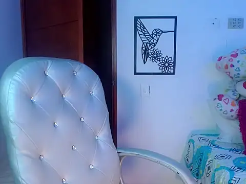 Niico Robinn online show from 3, 10, 2025