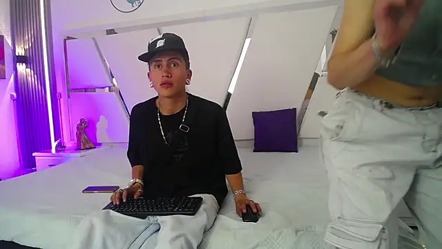 oblivionlove online show from 10, 11, 2025