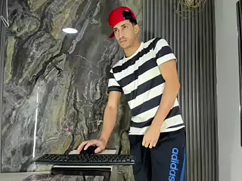 slahs wolf online show from 1, 10, 2025