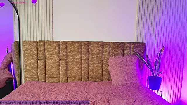 Missdionne curly online show from 2, 3, 2026