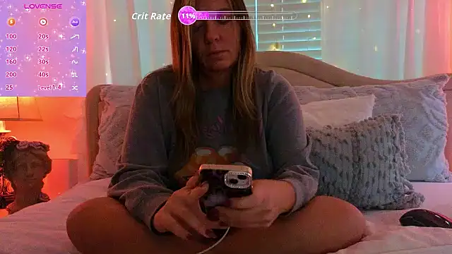 STIFFLERSMOMM online show from 20, 10, 2025