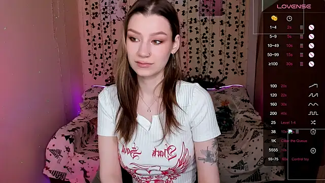 LinaBlossom  online show from 22, 12, 2025