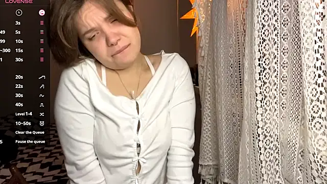 Snapshot of SabrinaFolts chatting on 25, 10, 2025 SabrinaFolts online show from 25, 10, 2025