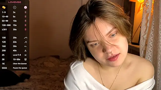 Snapshot of SabrinaFolts chatting on 30, 10, 2025 SabrinaFolts online show from 30, 10, 2025