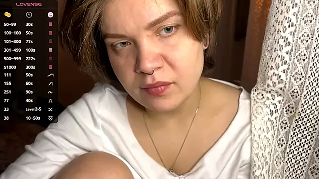 Snapshot of SabrinaFolts chatting on 4, 11, 2025 SabrinaFolts online show from 4, 11, 2025